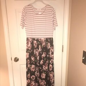 REBORN J NWT XL Beautiful maxi dress